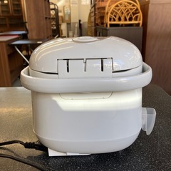 K2511-161 シー・シー・ピー マイコン炊飯ジャー BK-R60 3.5合炊き ホワイト 2019年製 通電確認済み キズ汚れ有りの画像