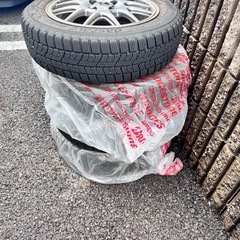 (
相談中)スタッドレスタイヤホイル付きの画像