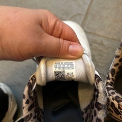 adidas 26くらいの画像