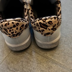 adidas 26くらいの画像