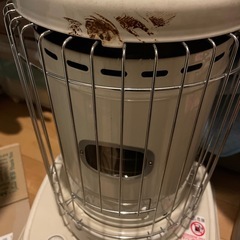 受渡し確定⭐︎コロナ石油ストーブ、ストーブガードテーブルセットの画像