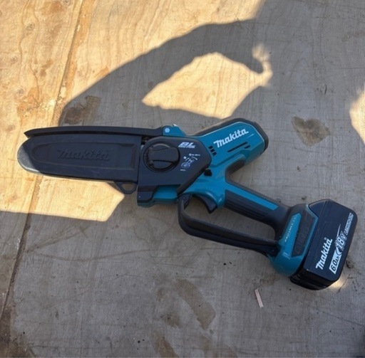 マキタ、ハンディーチェーンソー