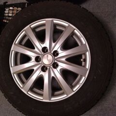 スタッドレスタイヤ+アルミホイール4本セット195/65R15の画像