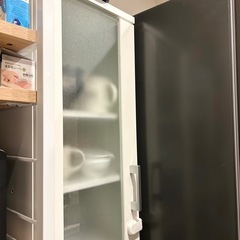 ニトリのキャビネット（食器棚）の画像