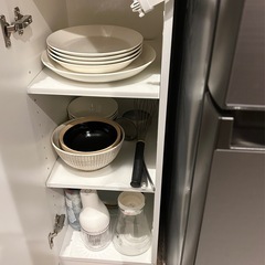 ニトリのキャビネット（食器棚）の画像