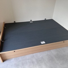 【譲ります】ニトリ　ダブルベッドフレーム横開き の画像