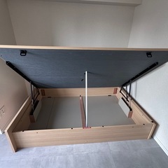 【譲ります】ニトリ　ダブルベッドフレーム横開き の画像