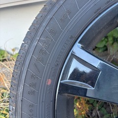 横浜から【引き取り限定】三菱デリカD５純正タイヤホイールセットの画像