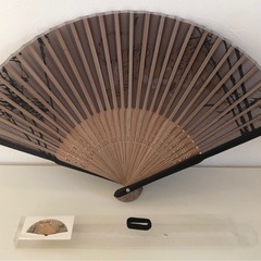 【未使用品】虎 絵 紙扇子 トラ ブラウン系 着物 和装 浴衣　の画像