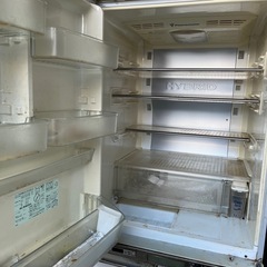 SHARP 冷蔵庫の画像