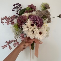 造花ウェディングブーケの画像