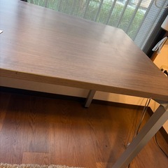 コクヨ　デルフィ2  ワークデスク　パソコンですくデスクの画像