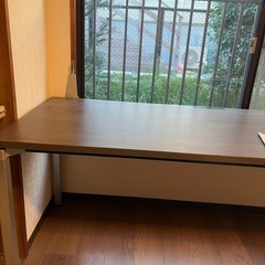 コクヨ　デルフィ2  ワークデスク　パソコンですくデスクの画像