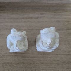 カエルの置き物　ペアの画像