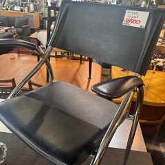 イタリアモダン アームチェア シンプル おしゃれ いんてりインテリアの画像