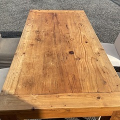 生木のダイニングテーブルセットの画像