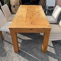 生木のダイニングテーブルセットの画像