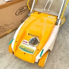 RYOBI 　芝刈機　LM-2300の画像