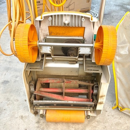 RYOBI 　芝刈機　LM-2300