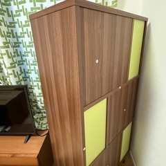 取りに来られる方に綺麗です書棚の画像