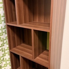 取りに来られる方に綺麗です書棚の画像