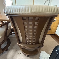 無料！ダイニングテーブルセット
の画像