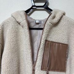 LaxDanTia  フード付きボアジャケット　えむM　ベージュの画像