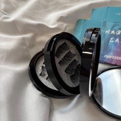 マグネット式つけまつ毛の画像