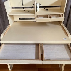 勉強机の画像