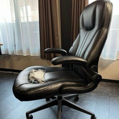 オフィスチェアの画像