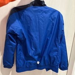 adidas アディダス  アウター 羽織り 子供服 スポーツ用品
の画像