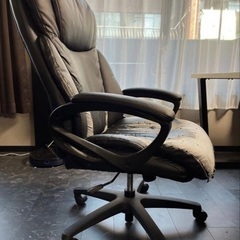 オフィスチェアの画像