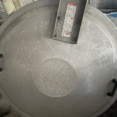 蒸気鍋の蓋の画像