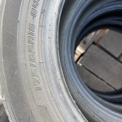 中古タイヤ175/65R/15　の画像