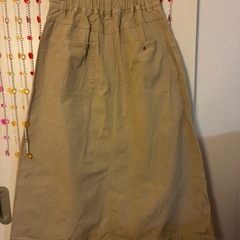 ニコアンド Niko and… アウトパッチZIPスカート Mサイズ ベージュ Aラインスカートの画像