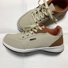 新品 メンズ　スニーカー　ベージュ　26.0cmの画像