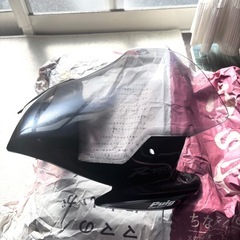 GSR750 【美品】シールド　フェンダーレスセットの画像