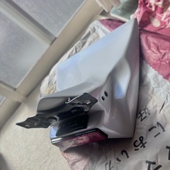 GSR750 【美品】シールド　フェンダーレスセットの画像