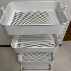 金属製　ホワイト　ラックの画像