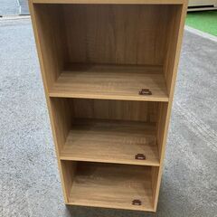 コマ付き3段棚の画像