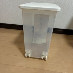 【美品・11/14(金) or 15(土) 引取限定】イノマタ化学 袋ごと米びつ 5kg (キャスター付)の画像