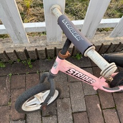 ストライダー　ピンクの画像