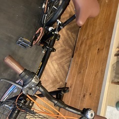 【後輪タイヤ新品！】サスペンション付き　6段変速　20インチ折りたたみ自転車　ブラック×オレンジの画像