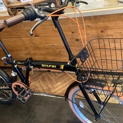 【後輪タイヤ新品！】サスペンション付き　6段変速　20インチ折りたたみ自転車　ブラック×オレンジの画像