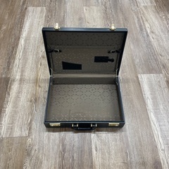 アタッシュケースの画像