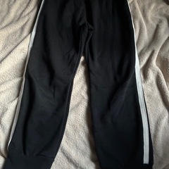 120センチ　黒長ズボン4本せっとセットの画像