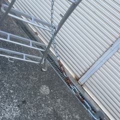 オールアルミ三脚脚立の画像