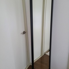 イケア 鏡(Nissedal)黒の画像