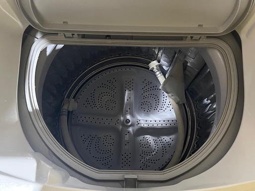２０２０年製　縦型洗濯乾燥機　全自動洗濯機　シャープ　洗濯５．５ｋｇ／乾燥３．５ｋｇ　シルバー／ホワイト　ヒーター乾燥　穴なしステンレ