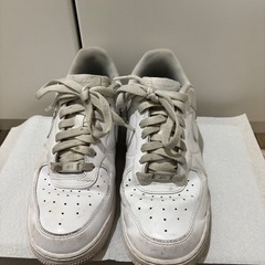 １１月１１日までNIKEエアフォース1(25cmの画像